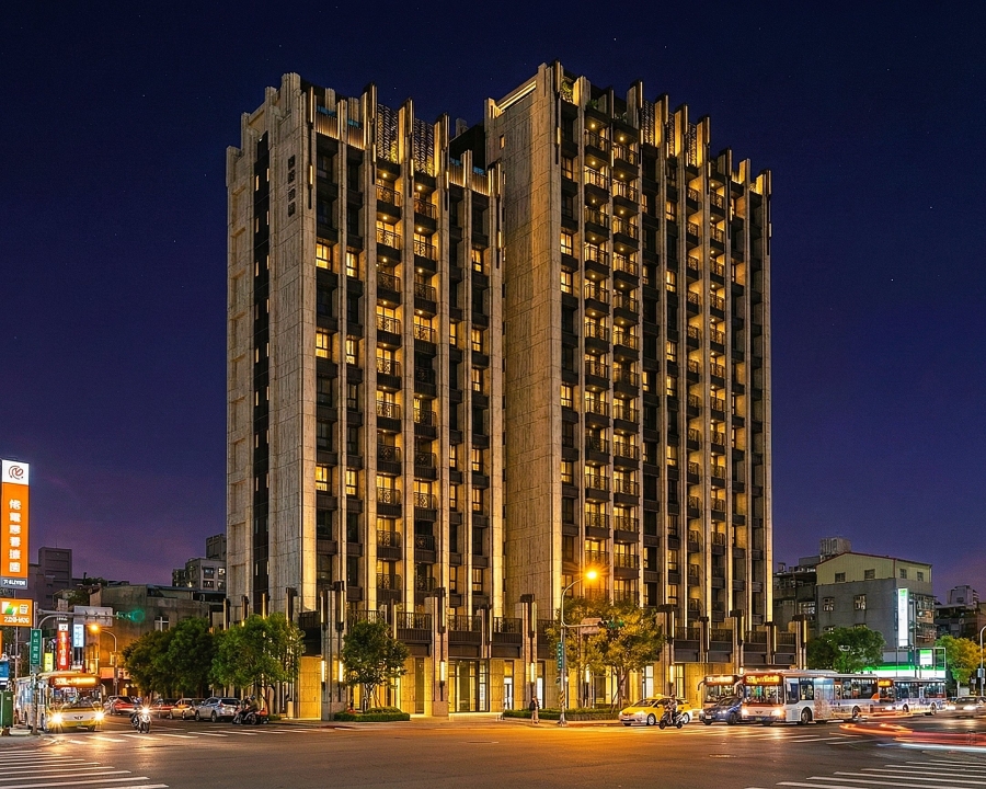 Gemini_Generated_Image_西園路夜景